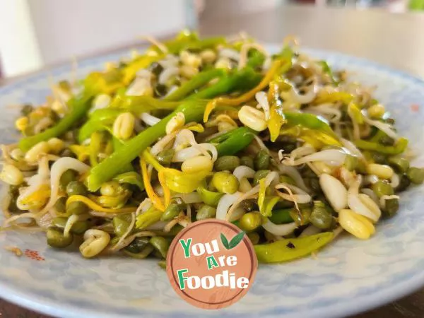 Stir fried green bean sprouts with yellow cauliflower