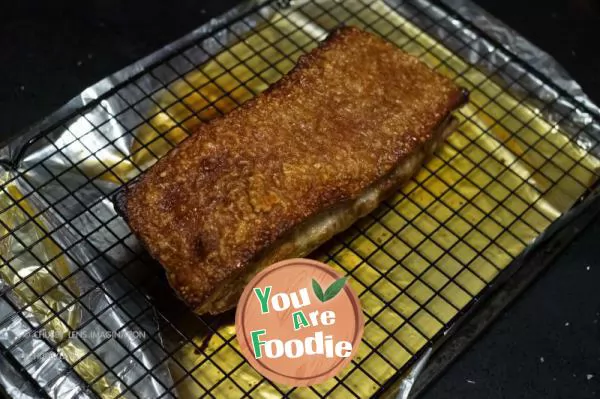 Fried pork with crispy skin