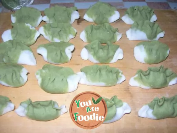 Jade crystal shrimp dumplings