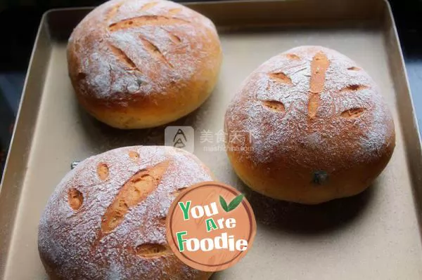 Whole wheat blueberry bread