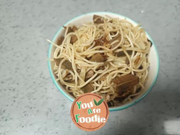 Steamed Noodles with Dried Beans