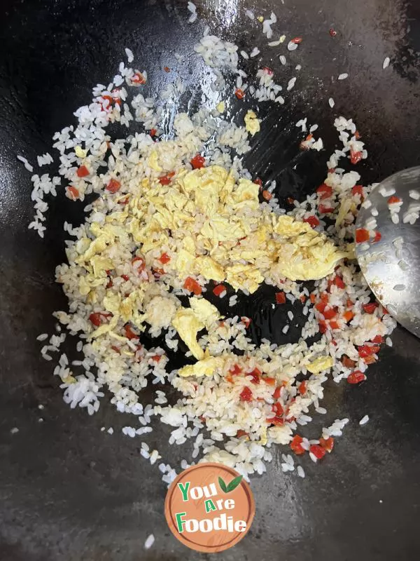 Fried Rice with Chopped Pepper and Egg