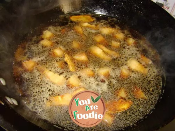 Braised pork in brown sauce