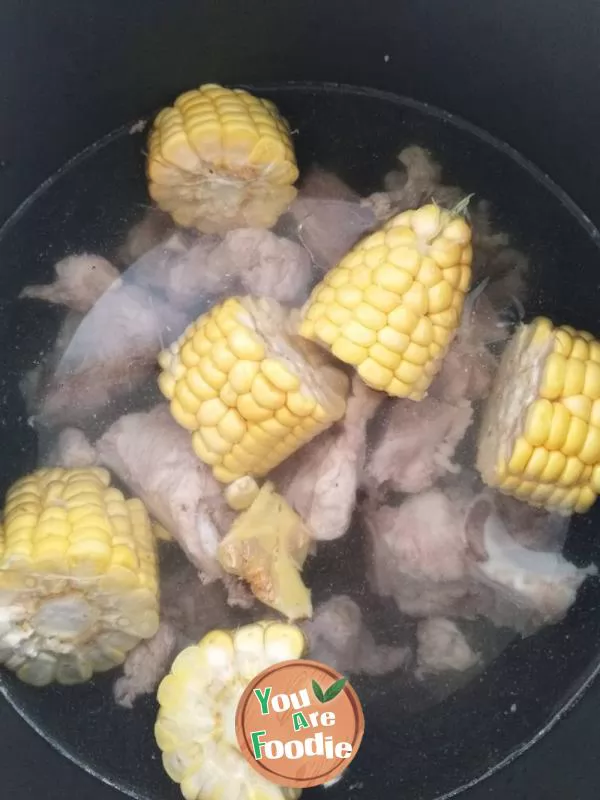 Huaishan bone soup with corn