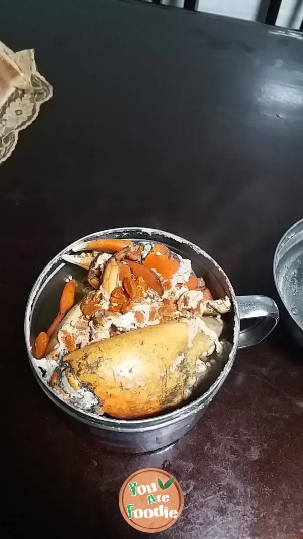 Stewed crab with red wine