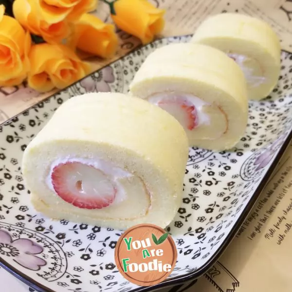 Strawberry-cake-roll