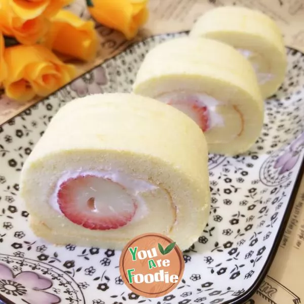 Strawberry cake roll