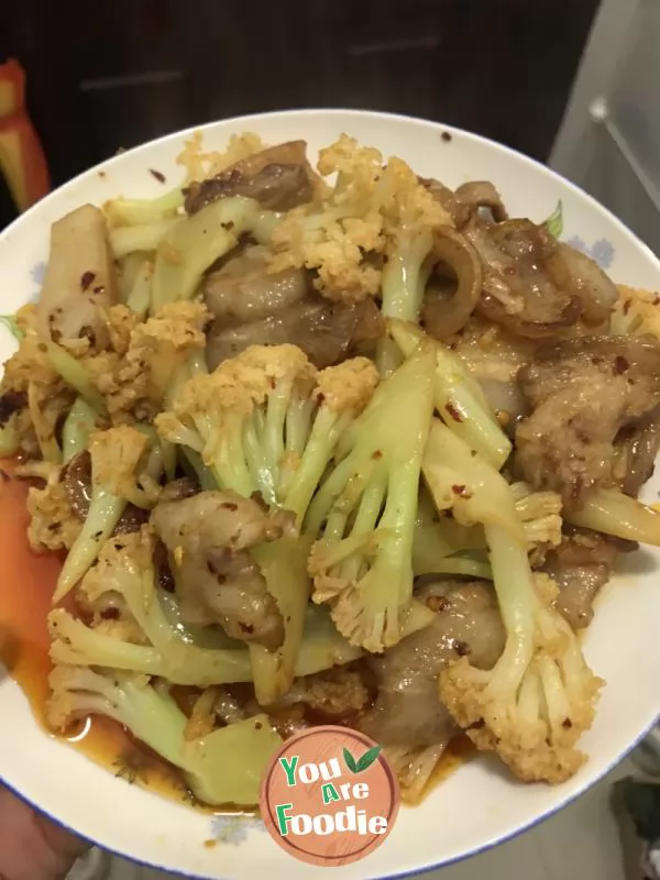 Cauliflower double cooked pork, meat flavor + vegetable flavor make you unable to stop~