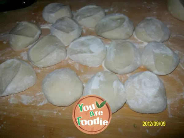 ✿ old style steamed stuffed buns -- cabbage and fried dough sticks with sweet sauce ✿