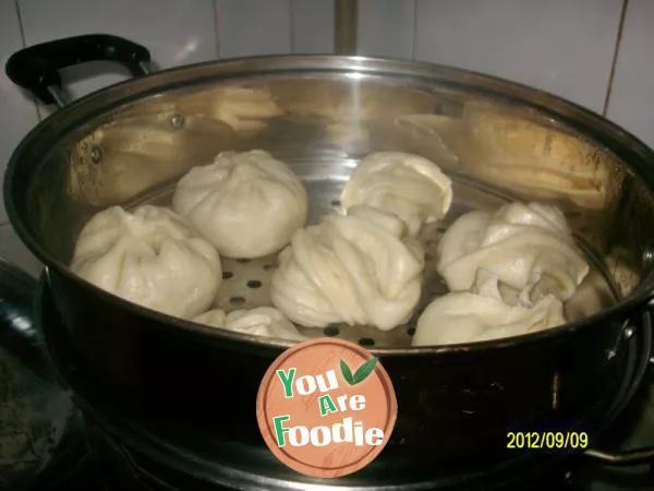 ✿ old style steamed stuffed buns -- cabbage and fried dough sticks with sweet sauce ✿