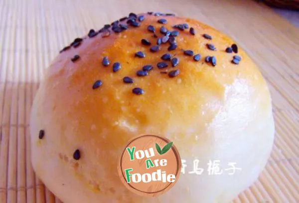 Black sesame buns