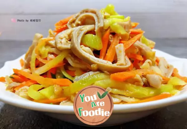 #Sour and refreshing appetizer \hot and sour shredded tripe with shredded lettuce