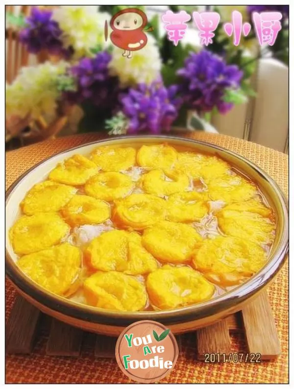 Steamed apricot with Tremella