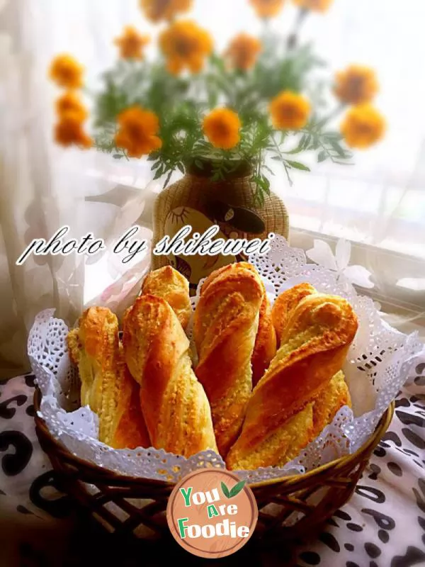 Golden coconut stick bread