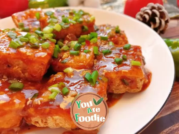 Stinky tofu with sauce