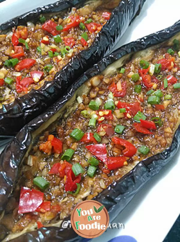 Rice-sweeping---roasted-eggplant-with-minced-garlic