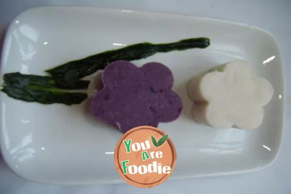 Mashed potato with double flowers