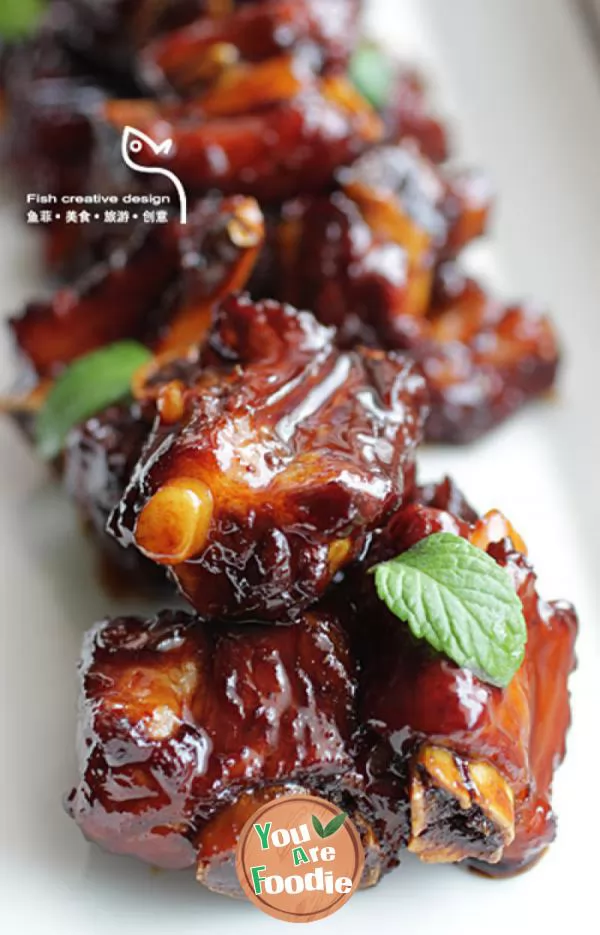 Lemon, vinegar, orange peel, sweet and sour pork ribs