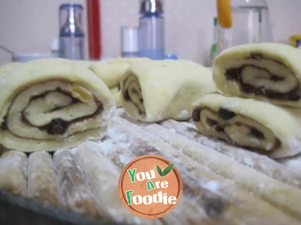 Sweet potato rolls with red bean paste