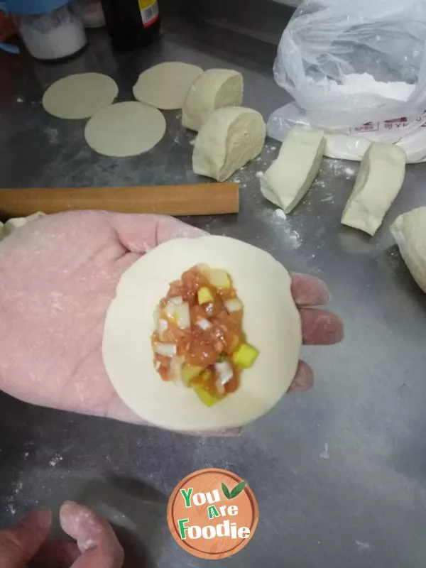 Pork dumplings with Scallion