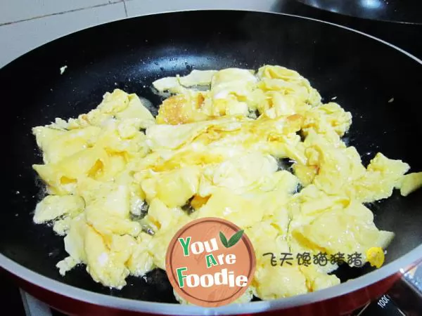 Onion scrambled eggs 