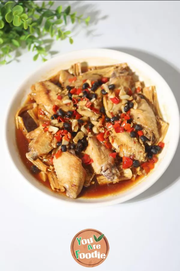 Steamed chicken wings with beancurd