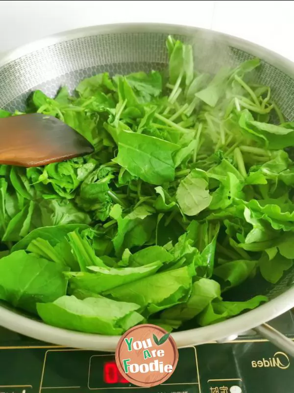 Stir fried radish sprouts