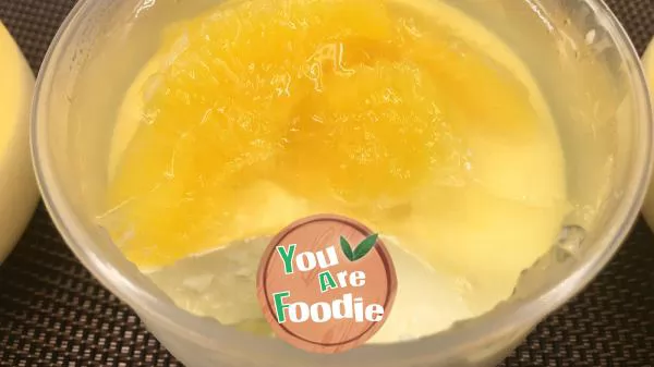 Orange milk pudding has a soft and smooth taste, fresh orange flavor and rich milk flavor.