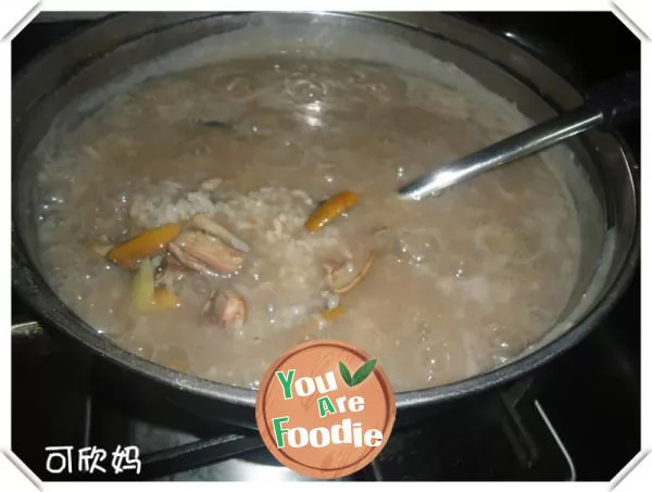 Nutritious and delicious eel porridge