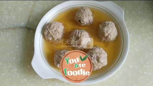 Steamed meat balls