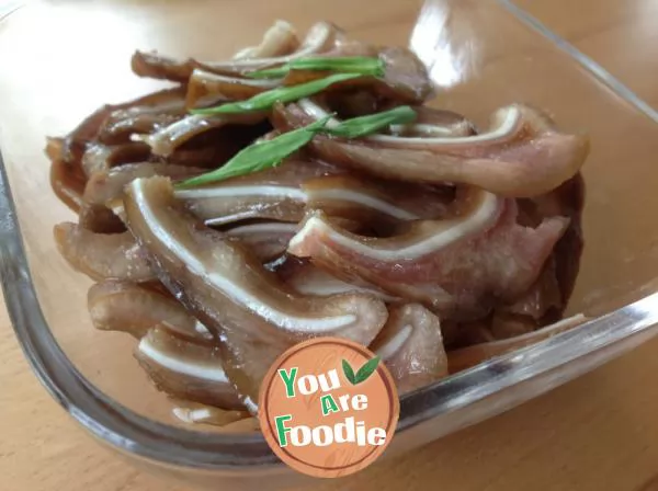 Stewed pig ears - my husband will listen to you more after eating