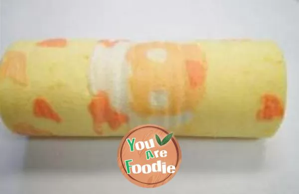 Beautiful sheep cake roll