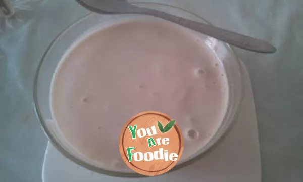 Banana milkshake