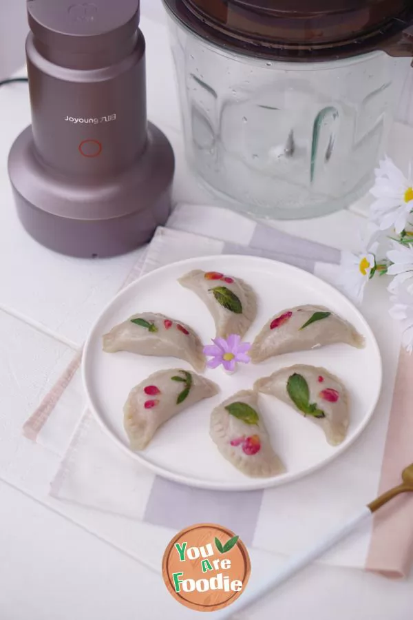 Fresh flower taro dumplings