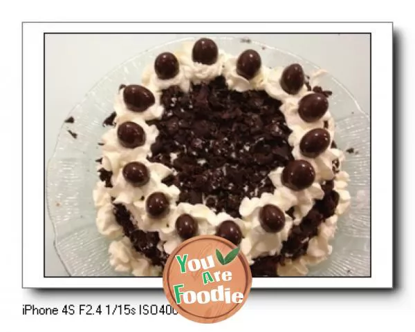 Shanzhai version of black forest