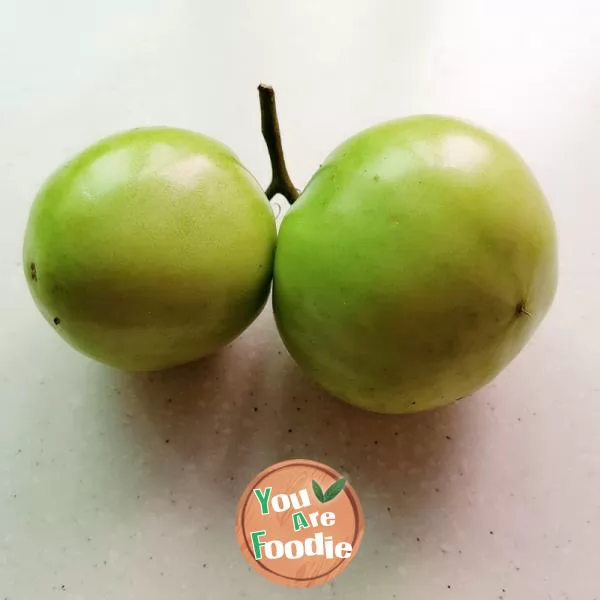 Pickled green tomato