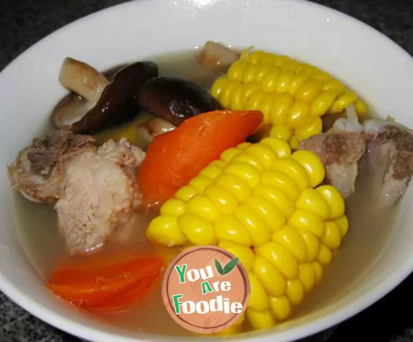 Fragrant-corn-bone-soup