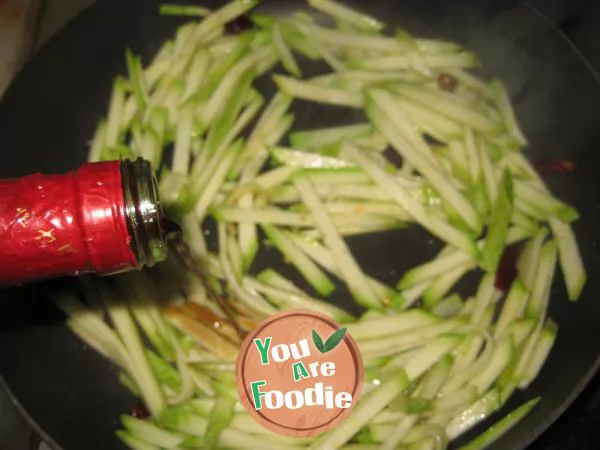 Fried zucchini with vinegar