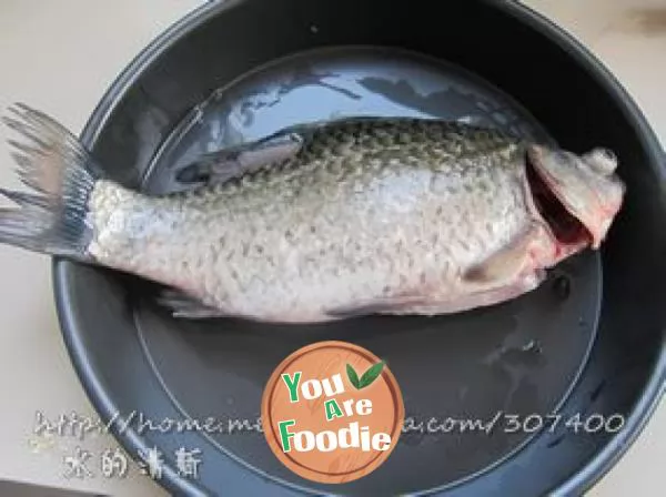 Classic Hunan cuisine -- dry pot crucian carp