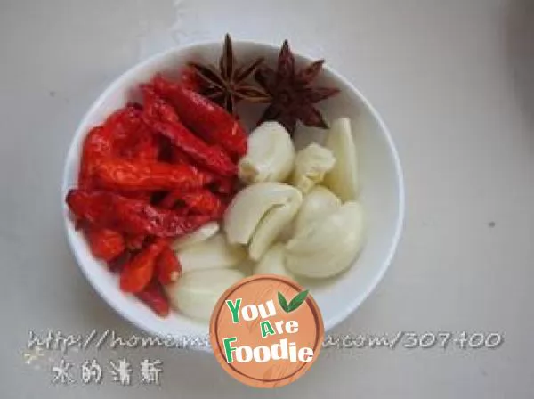 Classic Hunan cuisine -- dry pot crucian carp