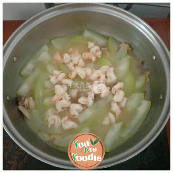 Stewed cucumber with shrimp