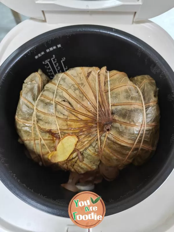 Lotus leaf chicken