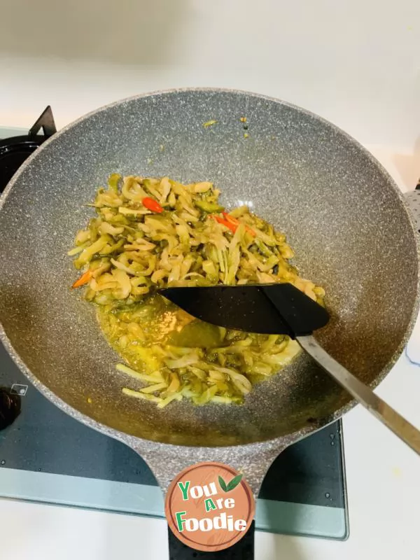 Fried shredded pork with preserved mustard