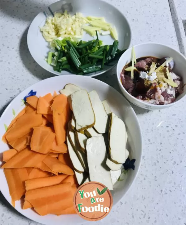 Fried meat with dried beans and carrots \Kwai stir fry#