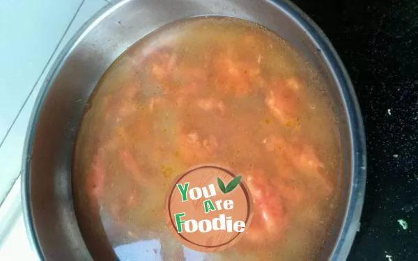 Zucchini tomato pimple soup