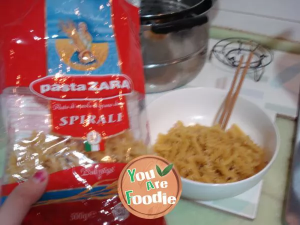 Pure family pasta meat