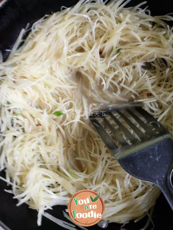 sour and spicy shredded potatoes