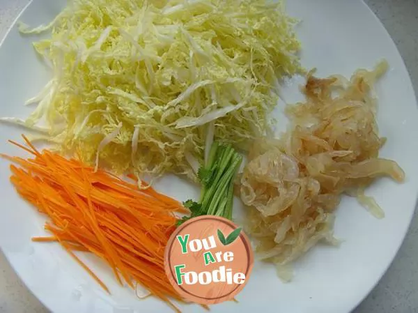 【 Shandong cuisine 】: mixed jellyfish with cabbage heart