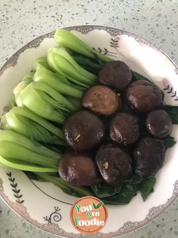 Mushroom and green vegetables