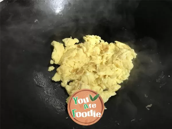 Onion scrambled eggs 